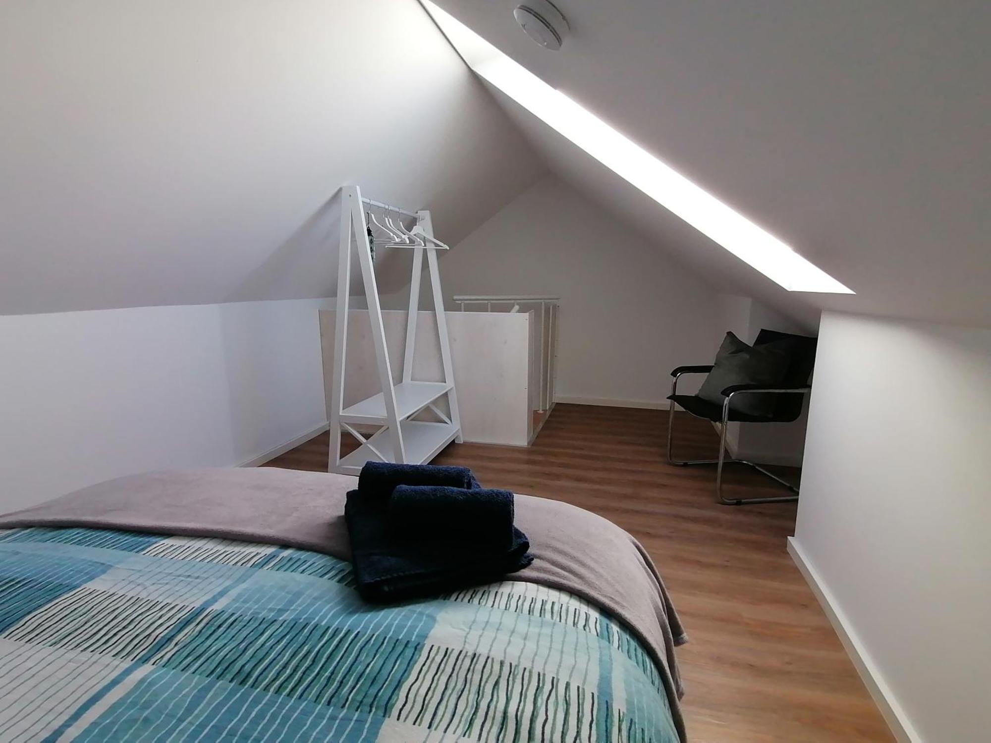 Auszeit2 Erfurt - Stilvolle Dachwohnung Mit Parkplatz - Zentrumsnah מראה חיצוני תמונה