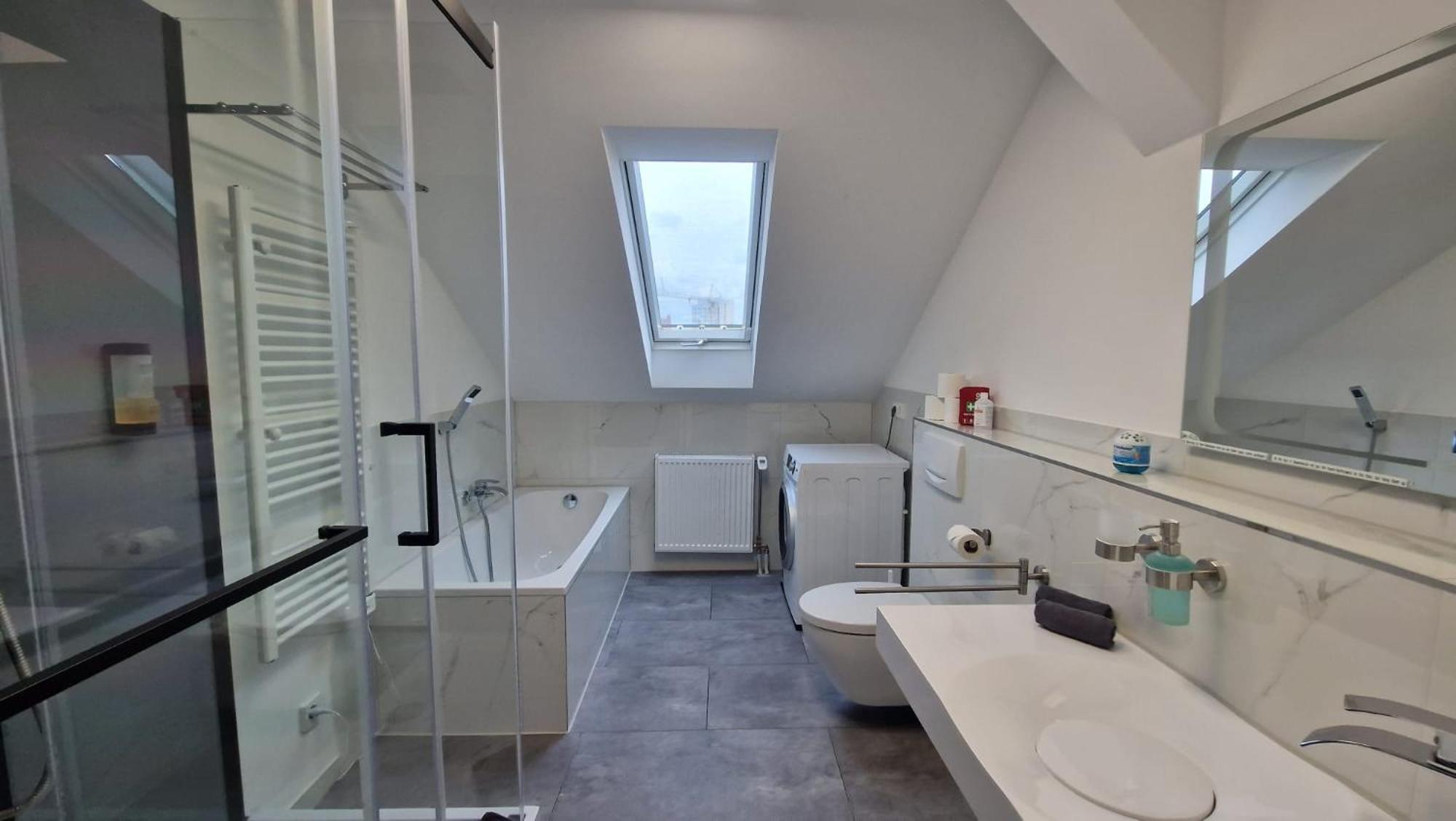 Auszeit2 Erfurt - Stilvolle Dachwohnung Mit Parkplatz - Zentrumsnah מראה חיצוני תמונה