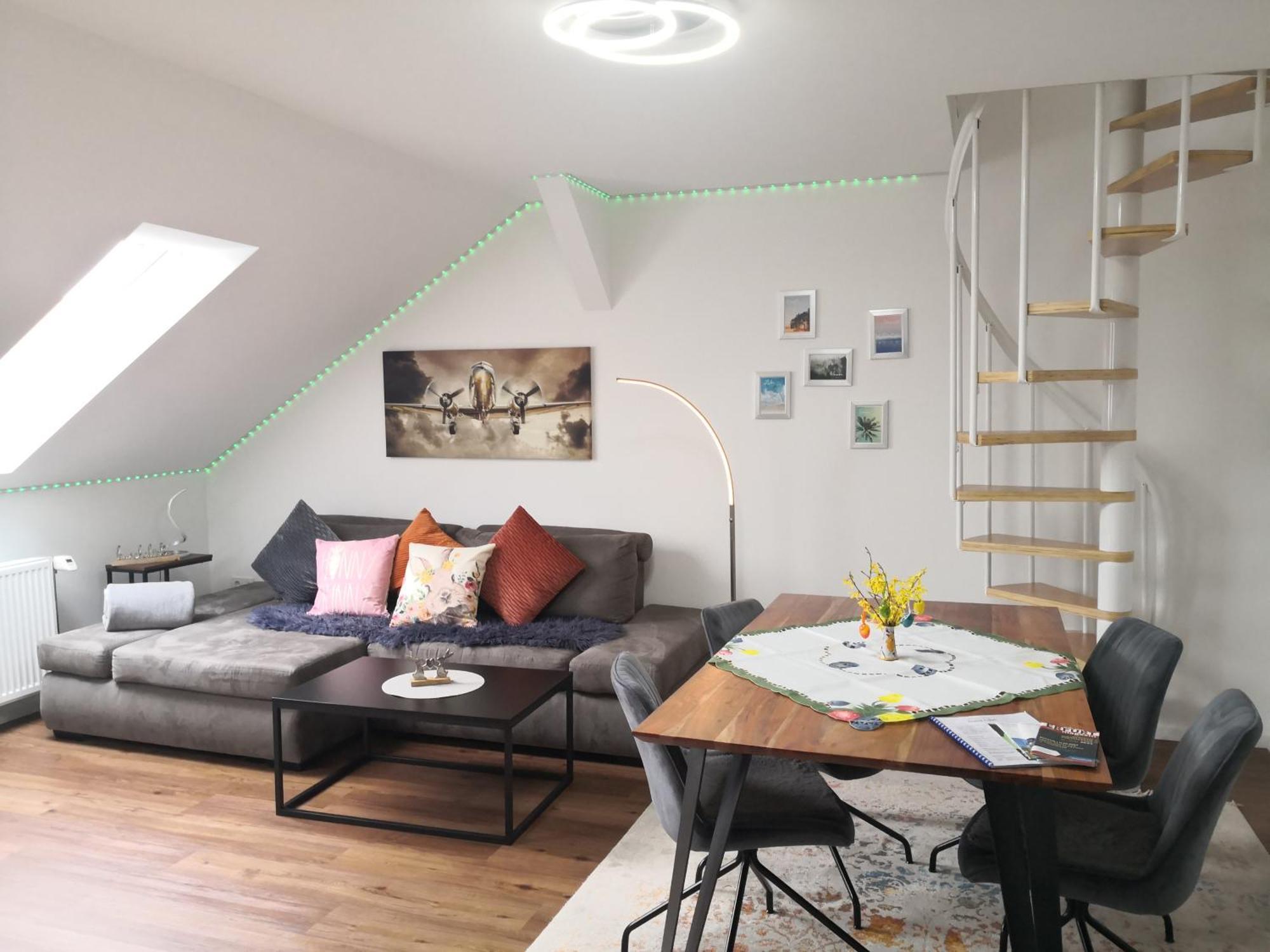 Auszeit2 Erfurt - Stilvolle Dachwohnung Mit Parkplatz - Zentrumsnah מראה חיצוני תמונה