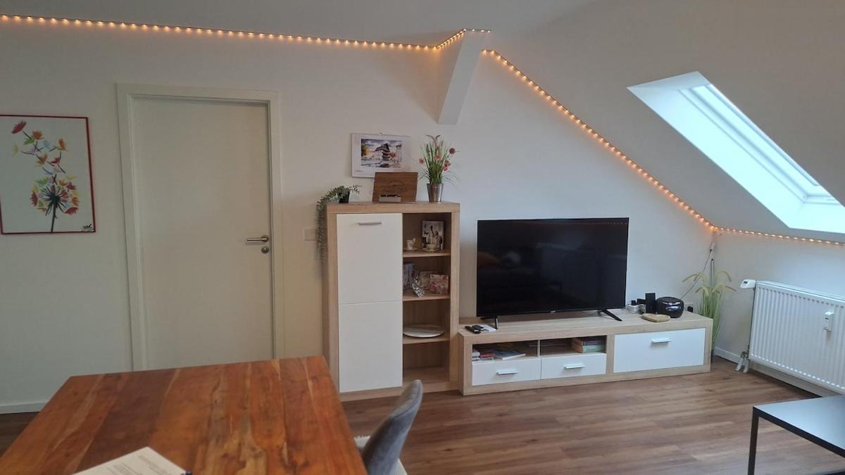 Auszeit2 Erfurt - Stilvolle Dachwohnung Mit Parkplatz - Zentrumsnah מראה חיצוני תמונה