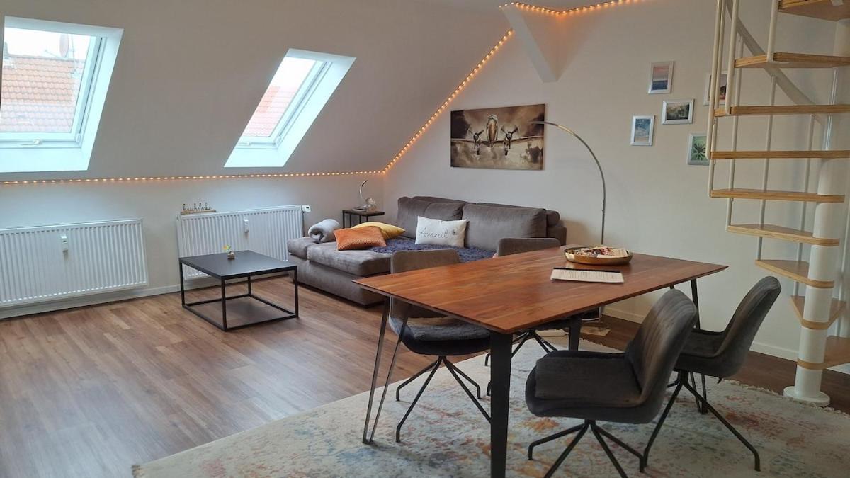 Auszeit2 Erfurt - Stilvolle Dachwohnung Mit Parkplatz - Zentrumsnah מראה חיצוני תמונה